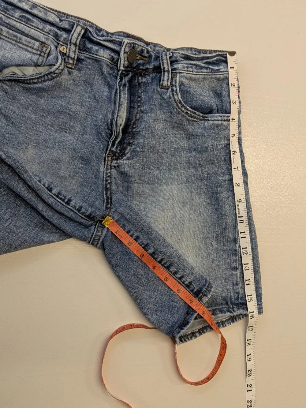 Kut From The Cloth Size 2 High Rise Boyfriend Short Medium Vintage Wash